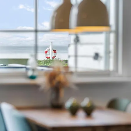 2 Bedroom Lovely In Feriehus